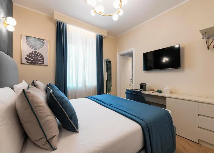 Termini Luxury 12 Beds *