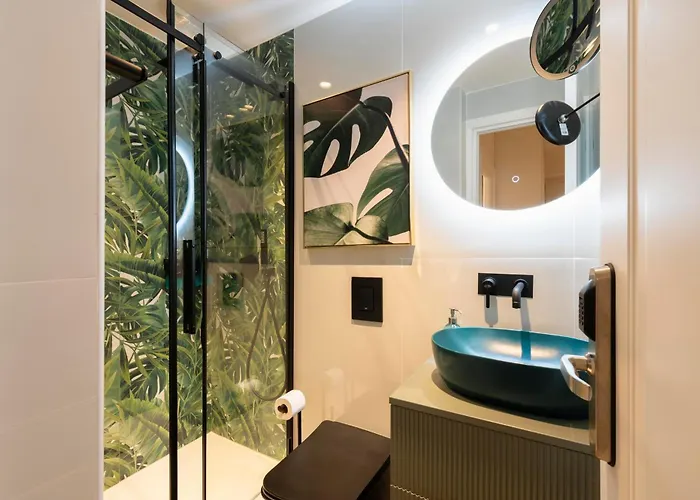 Termini Luxury 12 Beds *